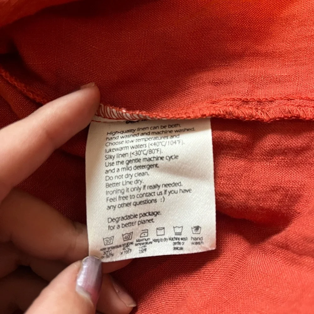 Chic Ruffled Blouse in Rust - Picture 4 of 5